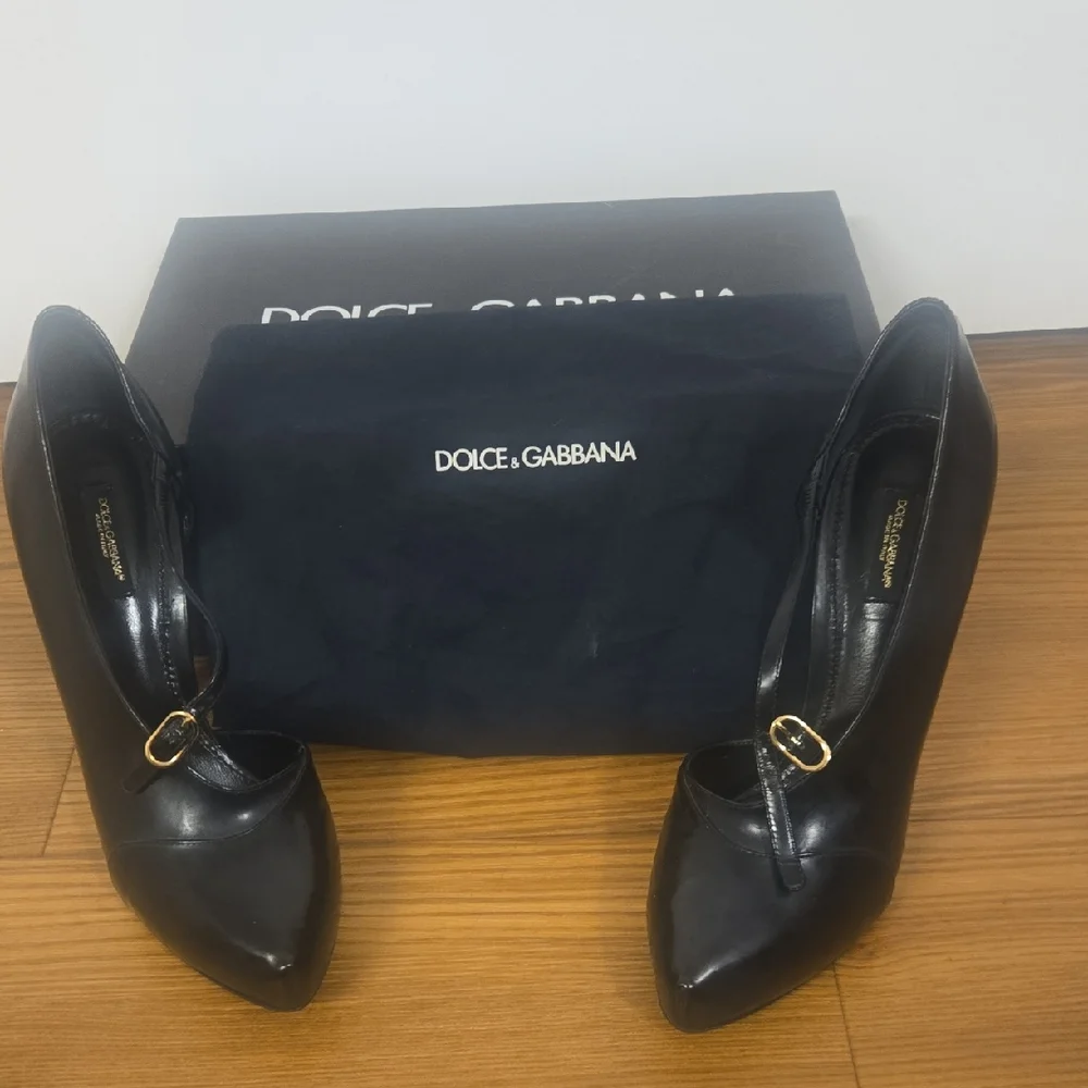 Dolce & Gabbana Heels - Picture 3 of 7